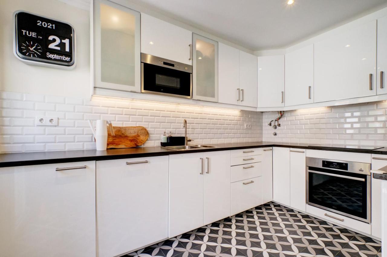 Comfortable Town House In Quiet Area By Lovelystay Lisbon Exterior photo